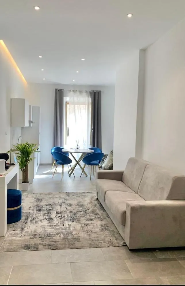 International House Apartment location